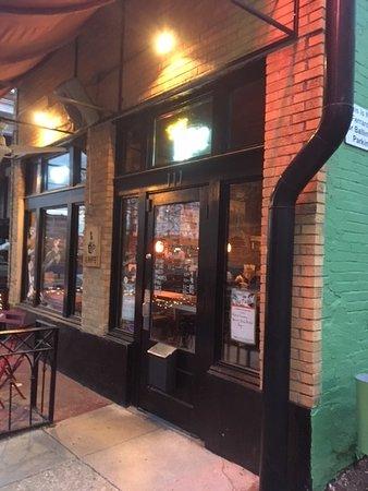 Ferraro's Pizzeria and Pub